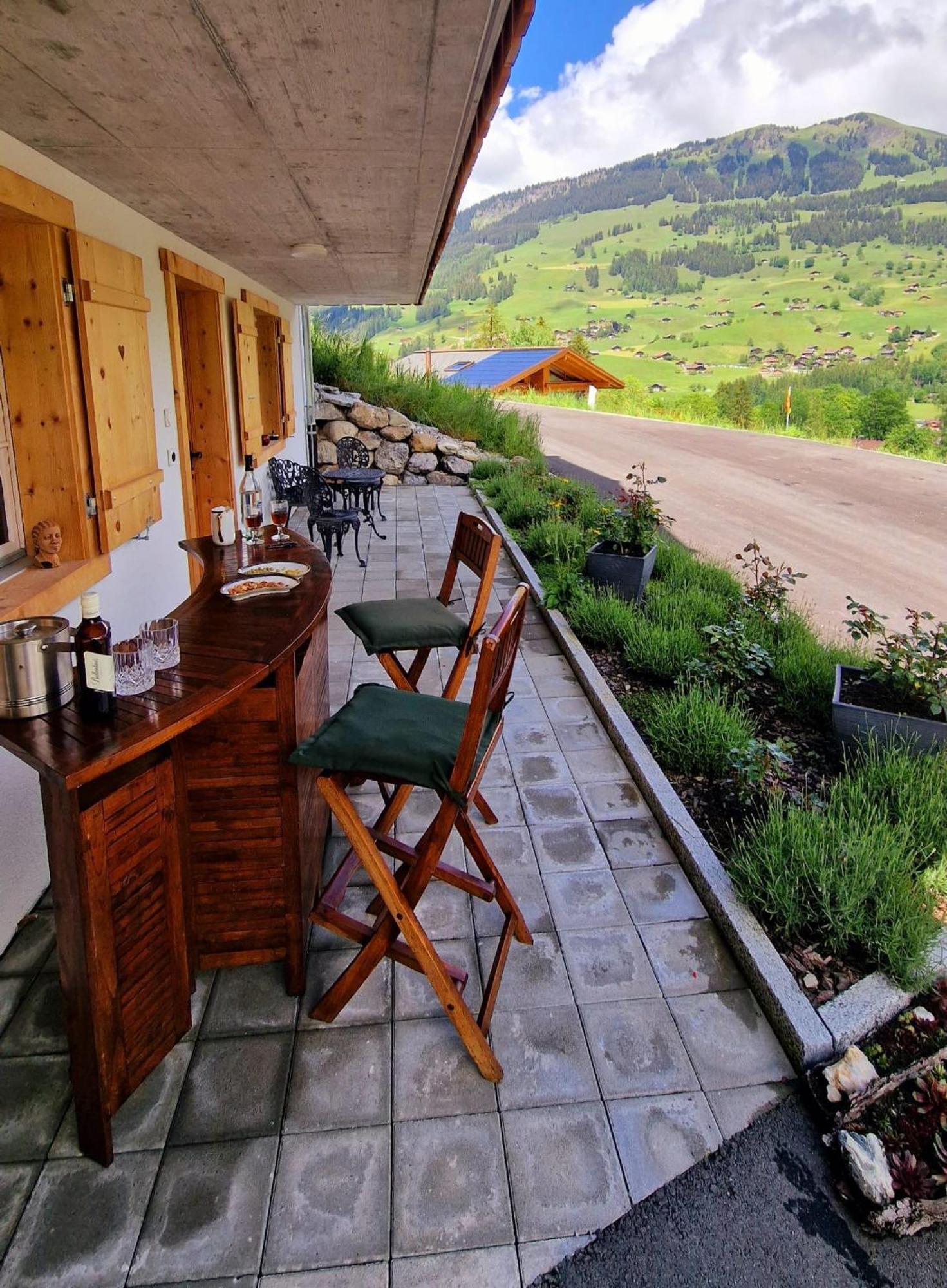Large Deluxe Studio For 2 - Chalet Lovo Lenk Exterior foto